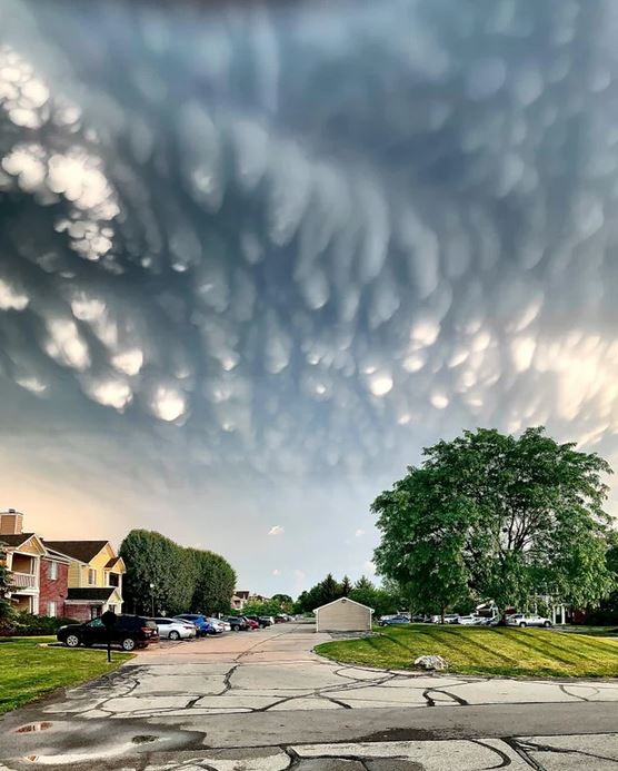 15 Amazing Clouds That Stimulate Our Imagination and Leave Us Breathless