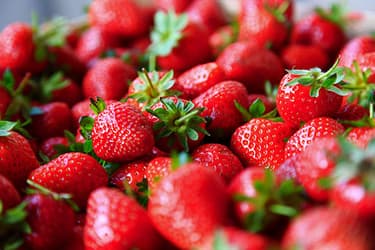 493ss_thinkstock_rf_strawberries.jpg?resize=375px:250px&output-quality=50