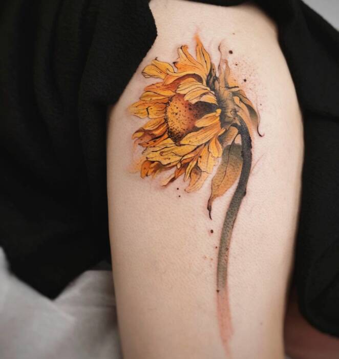21 Colorful and Breathtaking Tattoos That Look Like Watercolor Paintings