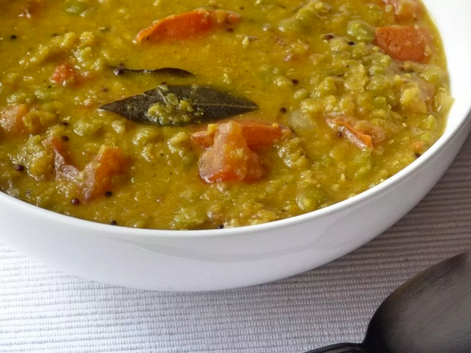 Slow Cooker Split Green Pea and Red Lentil Dhal
